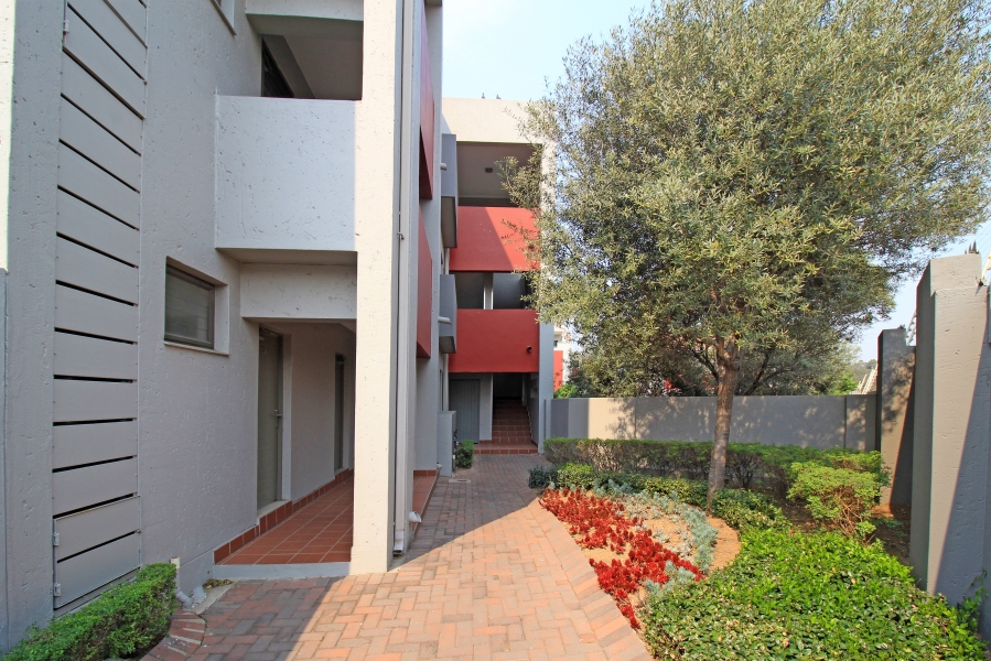 1 Bedroom Property for Sale in Sunninghill Gauteng