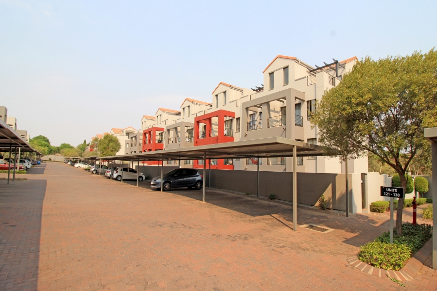 1 Bedroom Property for Sale in Sunninghill Gauteng