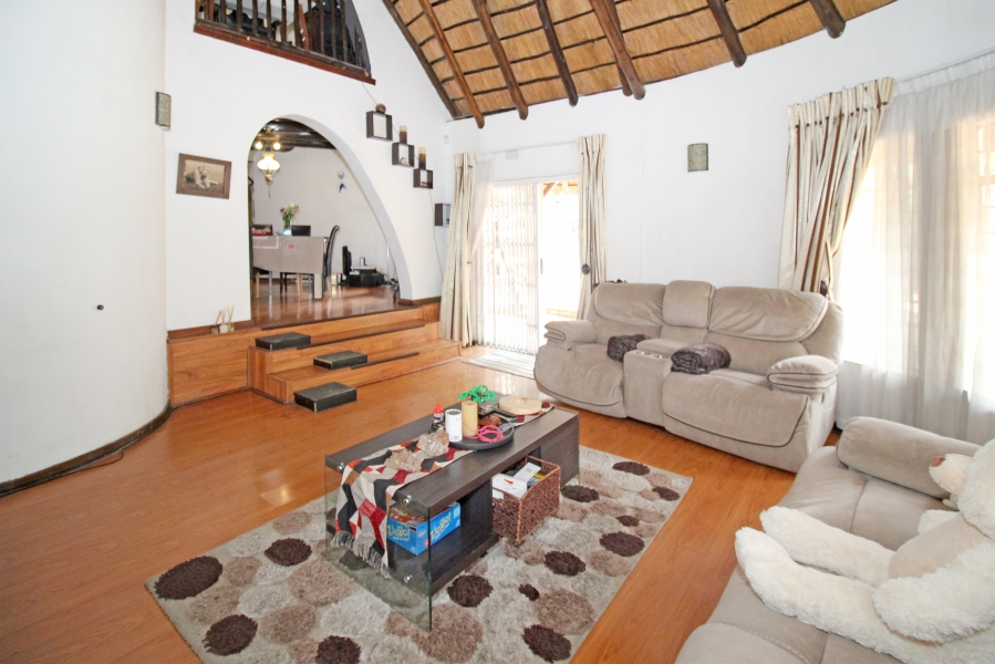 4 Bedroom Property for Sale in Buccleuch Gauteng