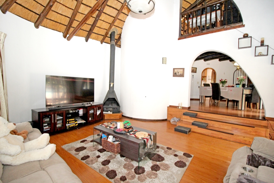 4 Bedroom Property for Sale in Buccleuch Gauteng