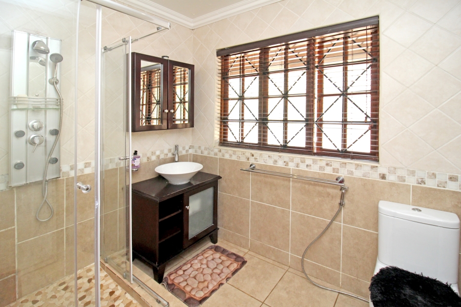 4 Bedroom Property for Sale in Buccleuch Gauteng