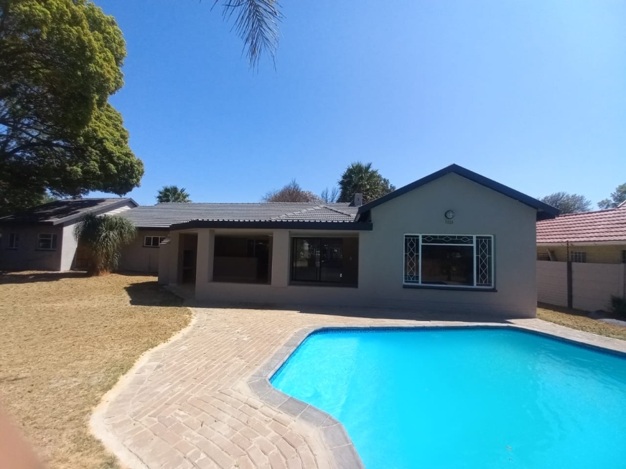 5 Bedroom Property for Sale in Rynfield Gauteng