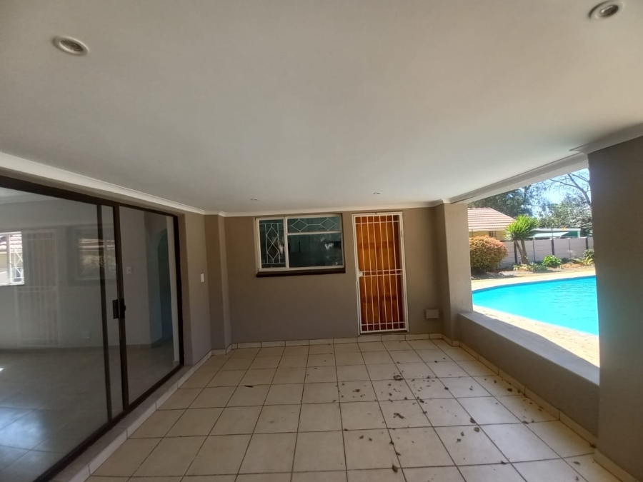 5 Bedroom Property for Sale in Rynfield Gauteng