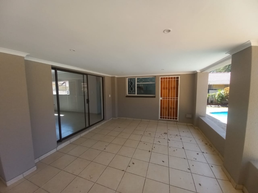 5 Bedroom Property for Sale in Rynfield Gauteng