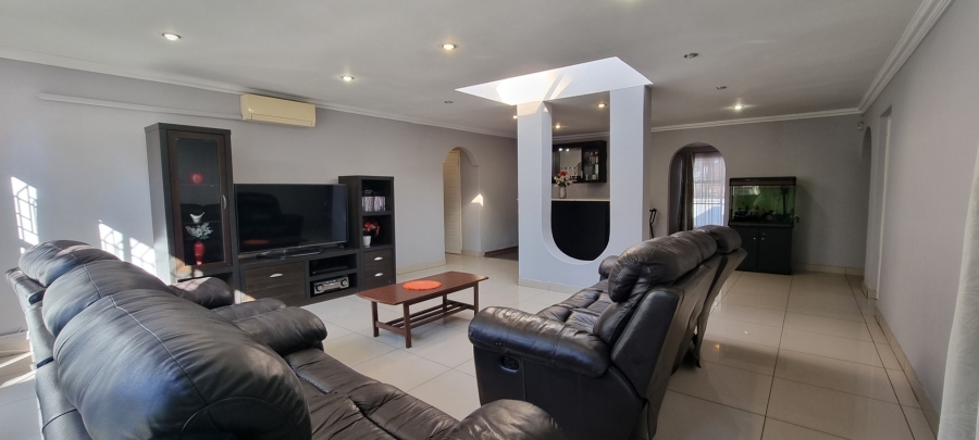 3 Bedroom Property for Sale in Sunward Park Gauteng