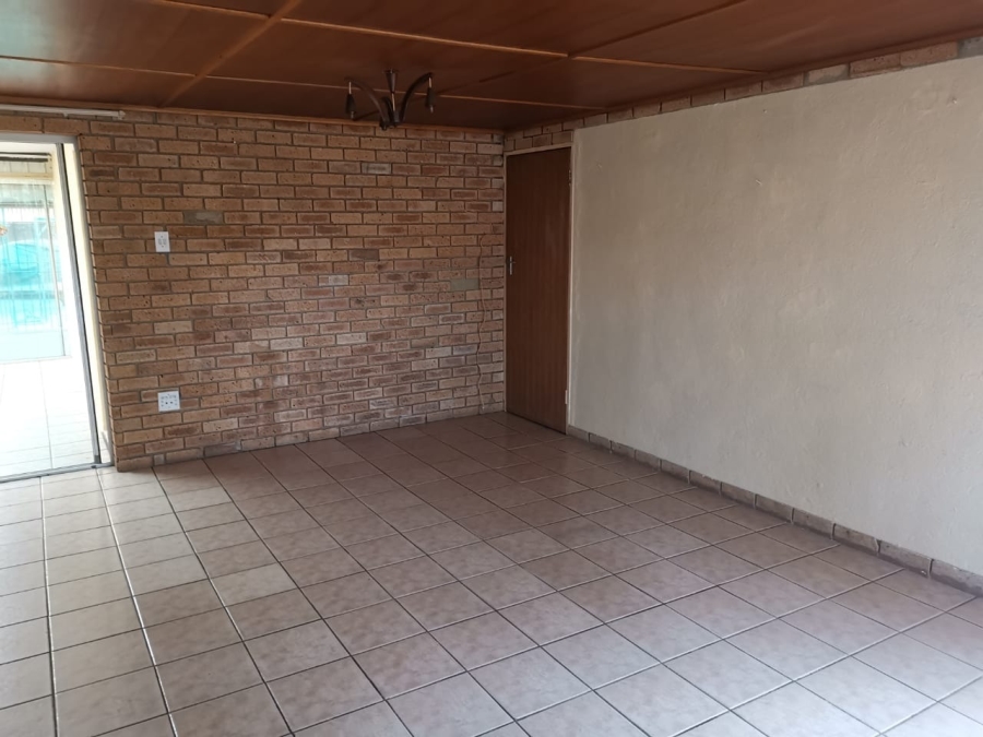 To Let 3 Bedroom Property for Rent in Brakpan Central Gauteng