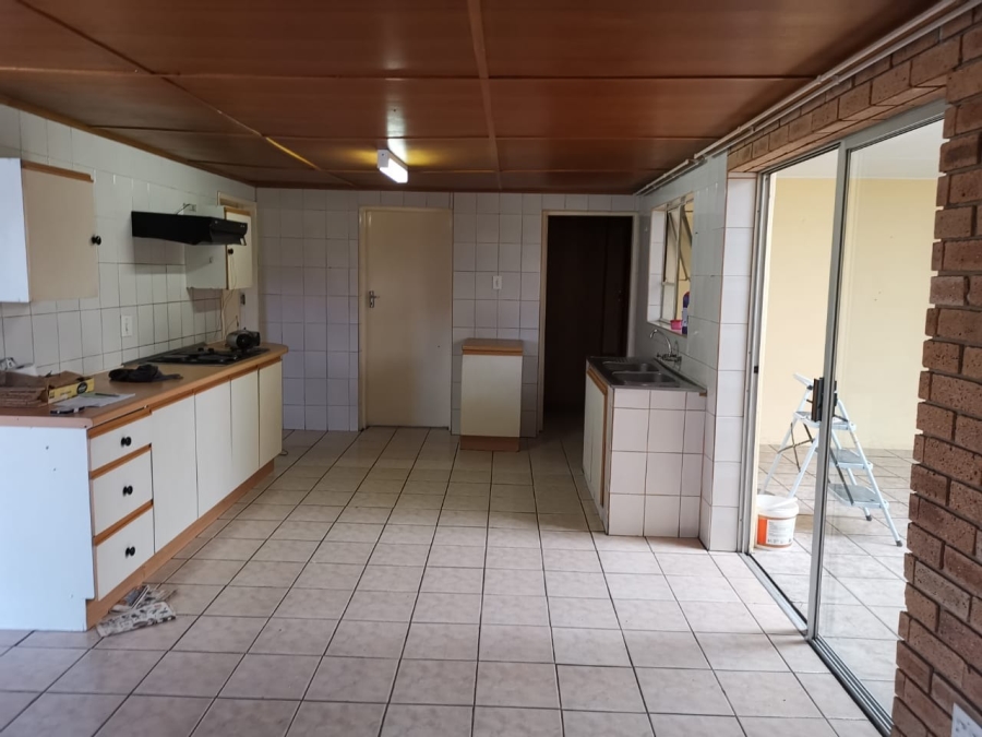 To Let 3 Bedroom Property for Rent in Brakpan Central Gauteng