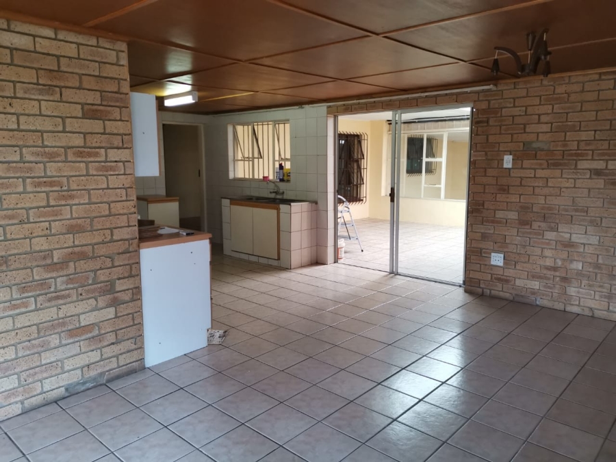 To Let 3 Bedroom Property for Rent in Brakpan Central Gauteng