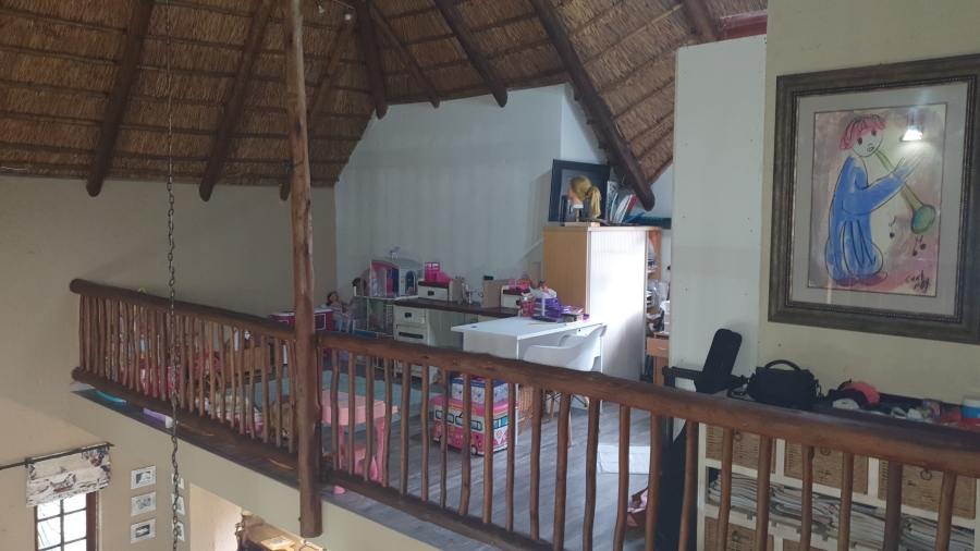 4 Bedroom Property for Sale in Mnandi Gauteng