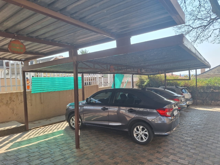 To Let 1 Bedroom Property for Rent in Kensington Gauteng