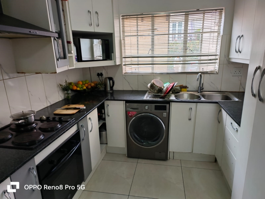 2 Bedroom Property for Sale in Bedfordview Gauteng