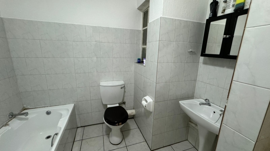 2 Bedroom Property for Sale in Bedfordview Gauteng