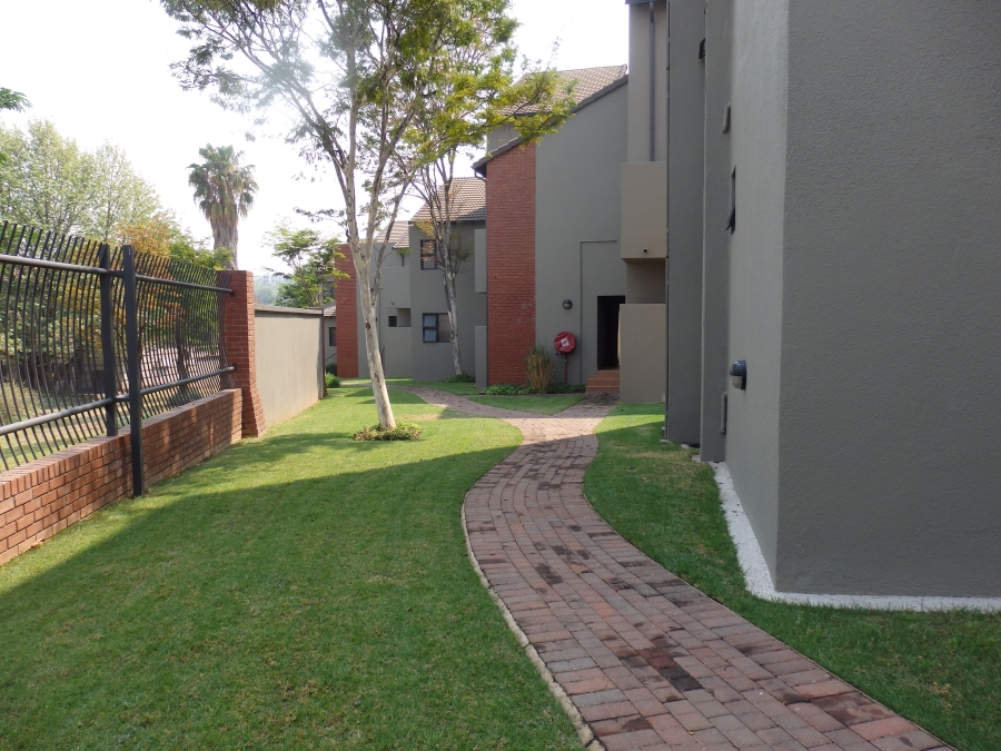 1 Bedroom Property for Sale in Dainfern Gauteng