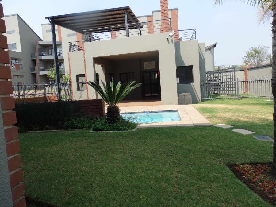 1 Bedroom Property for Sale in Dainfern Gauteng