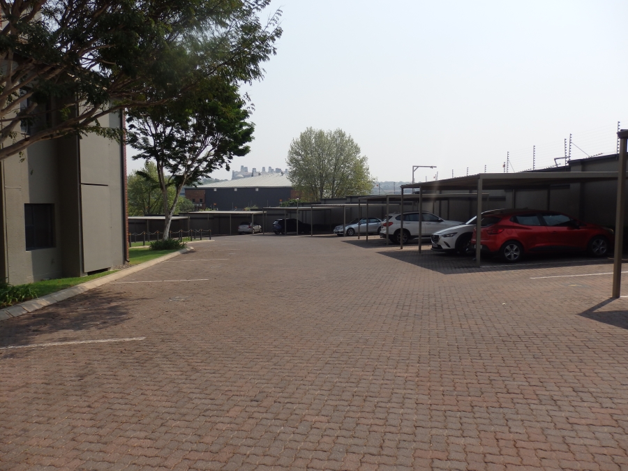 1 Bedroom Property for Sale in Dainfern Gauteng