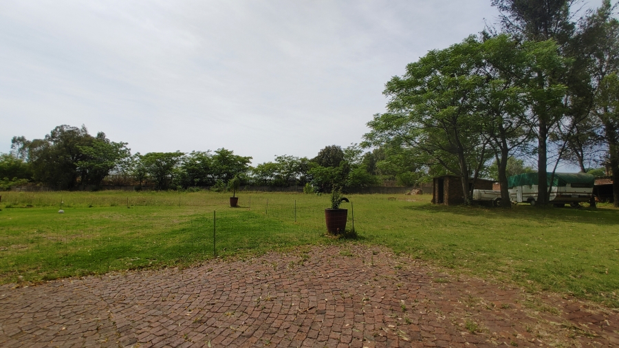 4 Bedroom Property for Sale in Glen Austin Gauteng