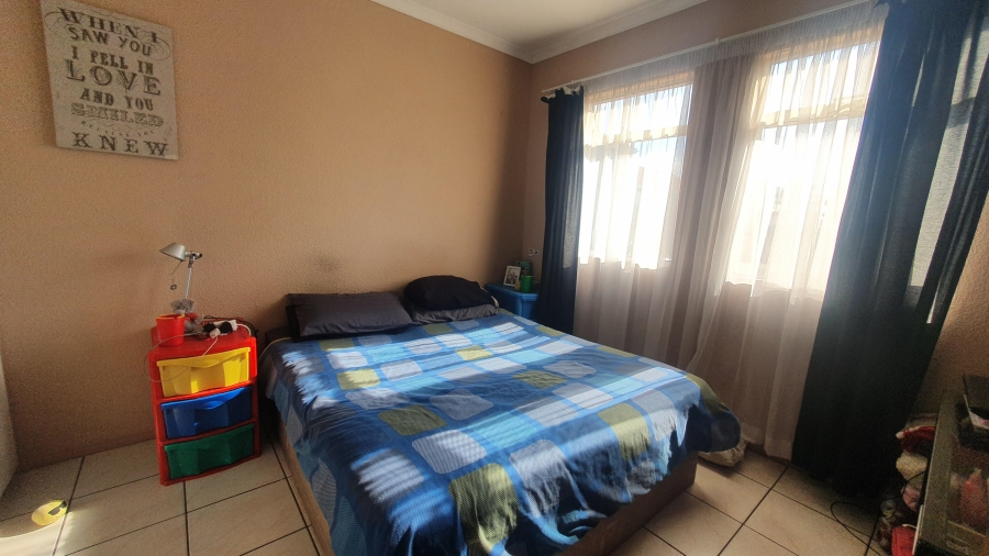 2 Bedroom Property for Sale in Florentia Gauteng