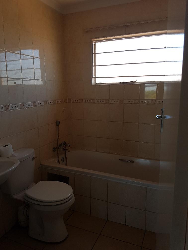 2 Bedroom Property for Sale in Florentia Gauteng