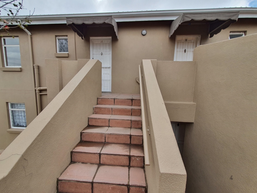 2 Bedroom Property for Sale in Florentia Gauteng