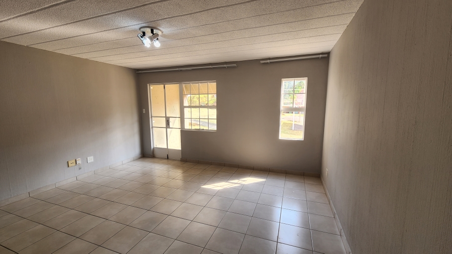 2 Bedroom Property for Sale in Meyersdal Gauteng