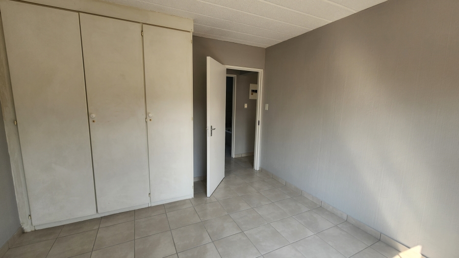 2 Bedroom Property for Sale in Meyersdal Gauteng