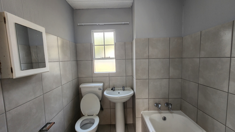 2 Bedroom Property for Sale in Meyersdal Gauteng