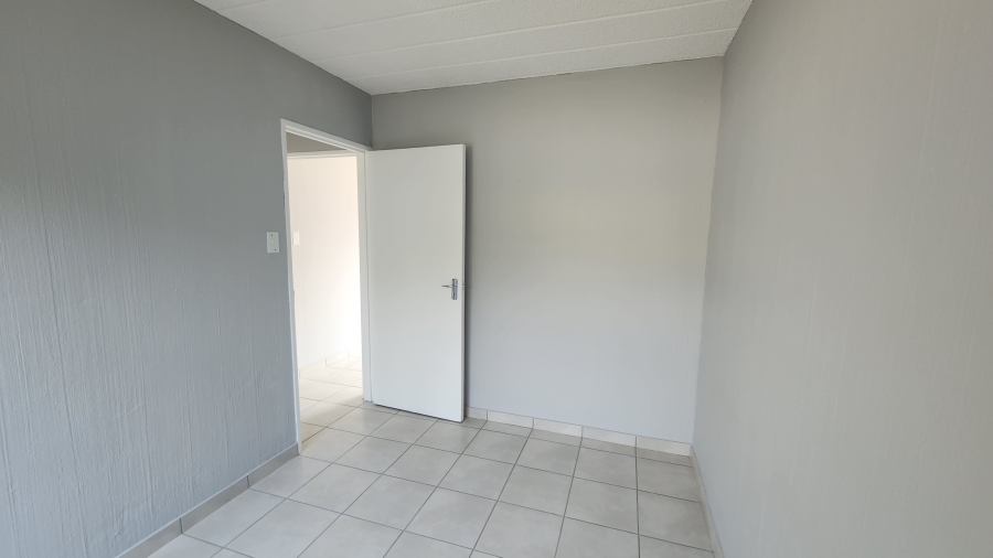 2 Bedroom Property for Sale in Meyersdal Gauteng