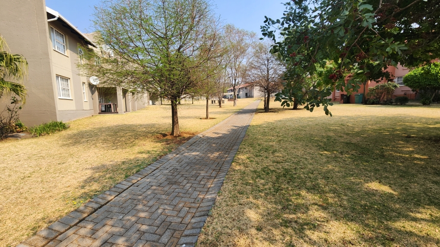 2 Bedroom Property for Sale in Meyersdal Gauteng