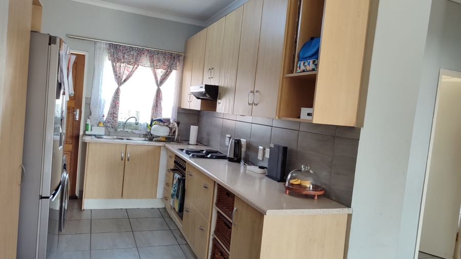 2 Bedroom Property for Sale in Noordwyk Gauteng