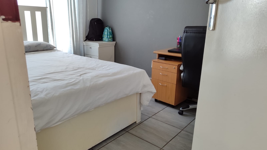 2 Bedroom Property for Sale in Noordwyk Gauteng