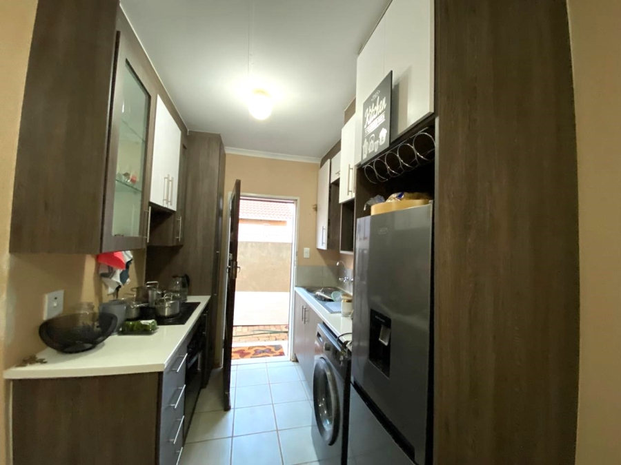 2 Bedroom Property for Sale in Savanna City Gauteng