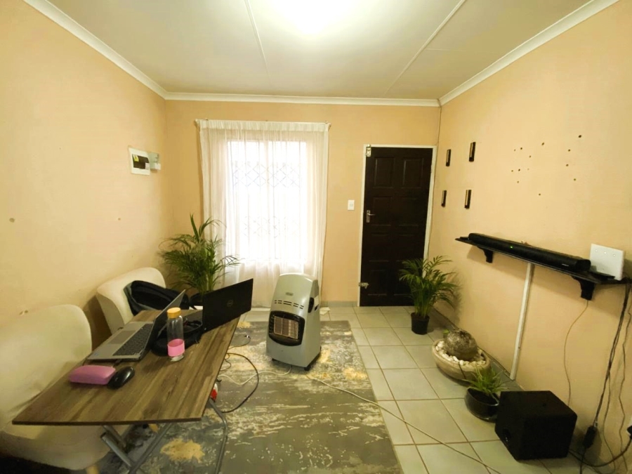 2 Bedroom Property for Sale in Savanna City Gauteng