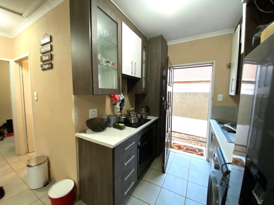 2 Bedroom Property for Sale in Savanna City Gauteng