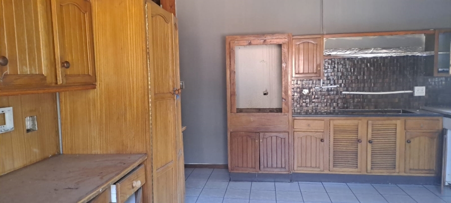 To Let 4 Bedroom Property for Rent in Muckleneuk Gauteng