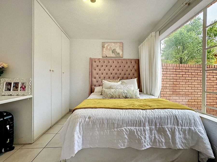 1 Bedroom Property for Sale in The Reeds Gauteng