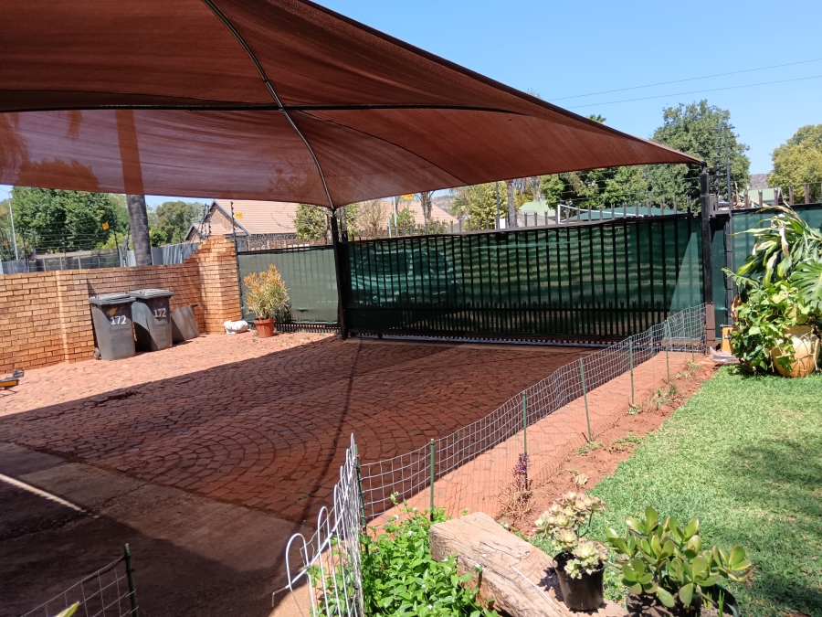 To Let 3 Bedroom Property for Rent in Annlin Gauteng