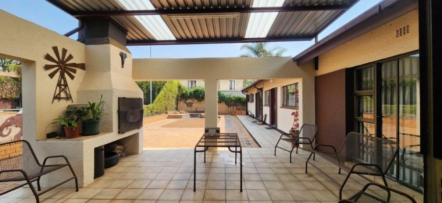 4 Bedroom Property for Sale in Alberante Gauteng