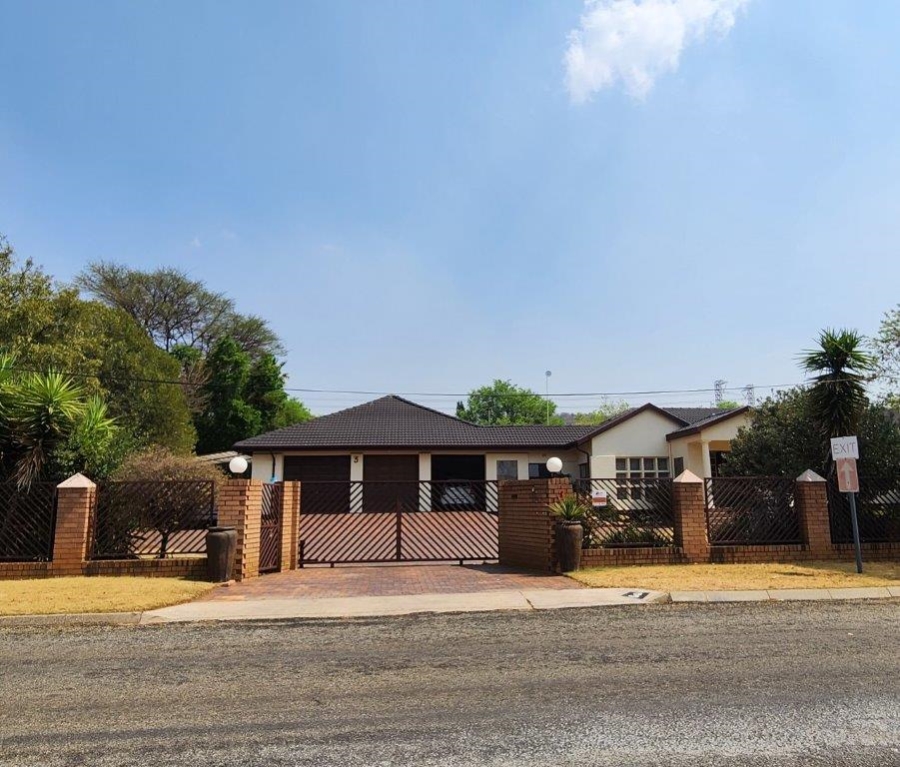 4 Bedroom Property for Sale in Alberante Gauteng