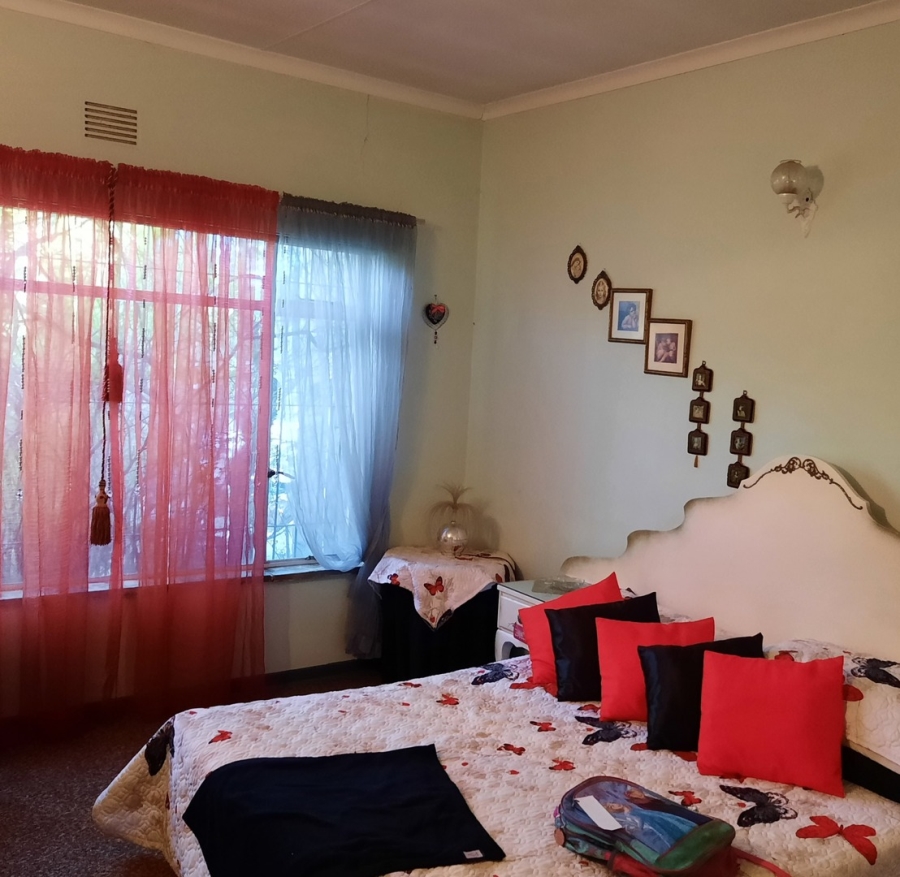 4 Bedroom Property for Sale in Rosashof Gauteng