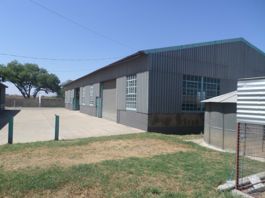 Commercial Property for Sale in Eikenhof Gauteng