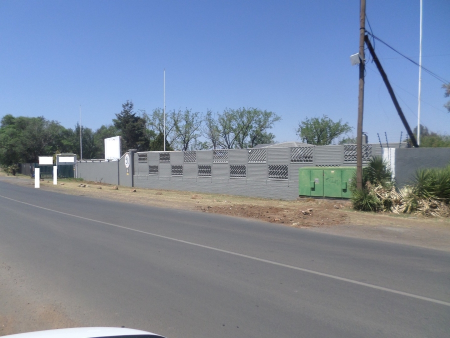 Commercial Property for Sale in Eikenhof Gauteng