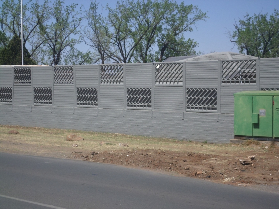 Commercial Property for Sale in Eikenhof Gauteng