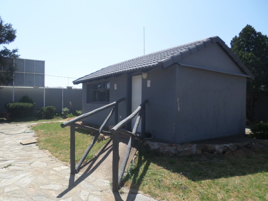 Commercial Property for Sale in Eikenhof Gauteng