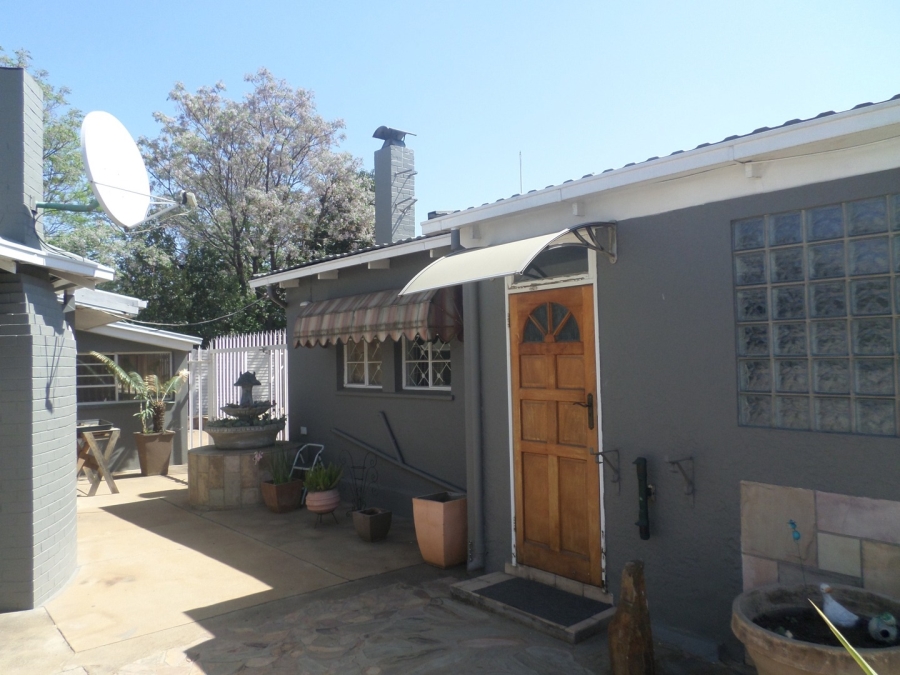 Commercial Property for Sale in Eikenhof Gauteng