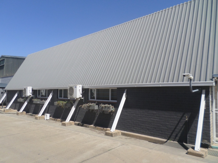 Commercial Property for Sale in Eikenhof Gauteng