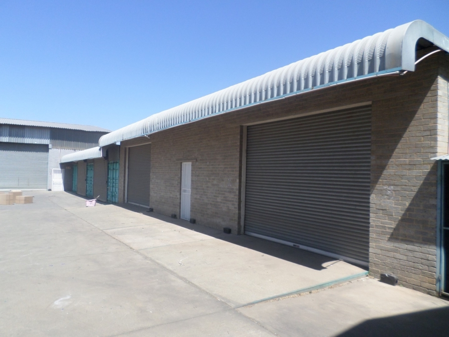 Commercial Property for Sale in Eikenhof Gauteng