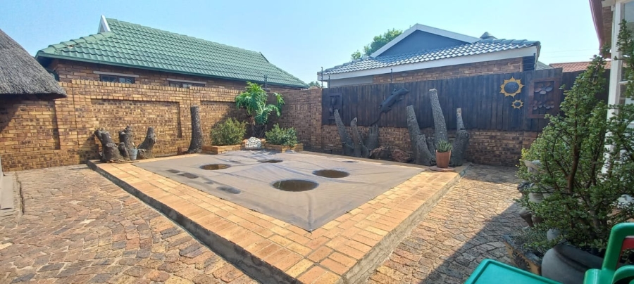 3 Bedroom Property for Sale in Sunair Park Gauteng