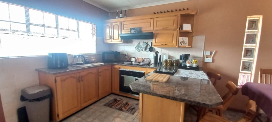 3 Bedroom Property for Sale in Sunair Park Gauteng