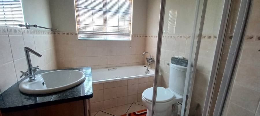 3 Bedroom Property for Sale in Sunair Park Gauteng