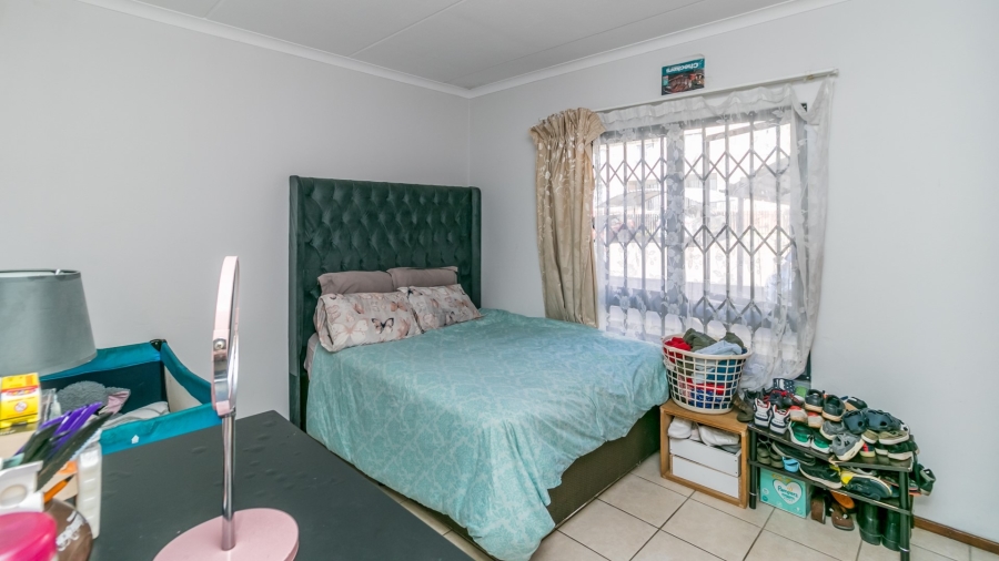 2 Bedroom Property for Sale in Noordwyk Gauteng